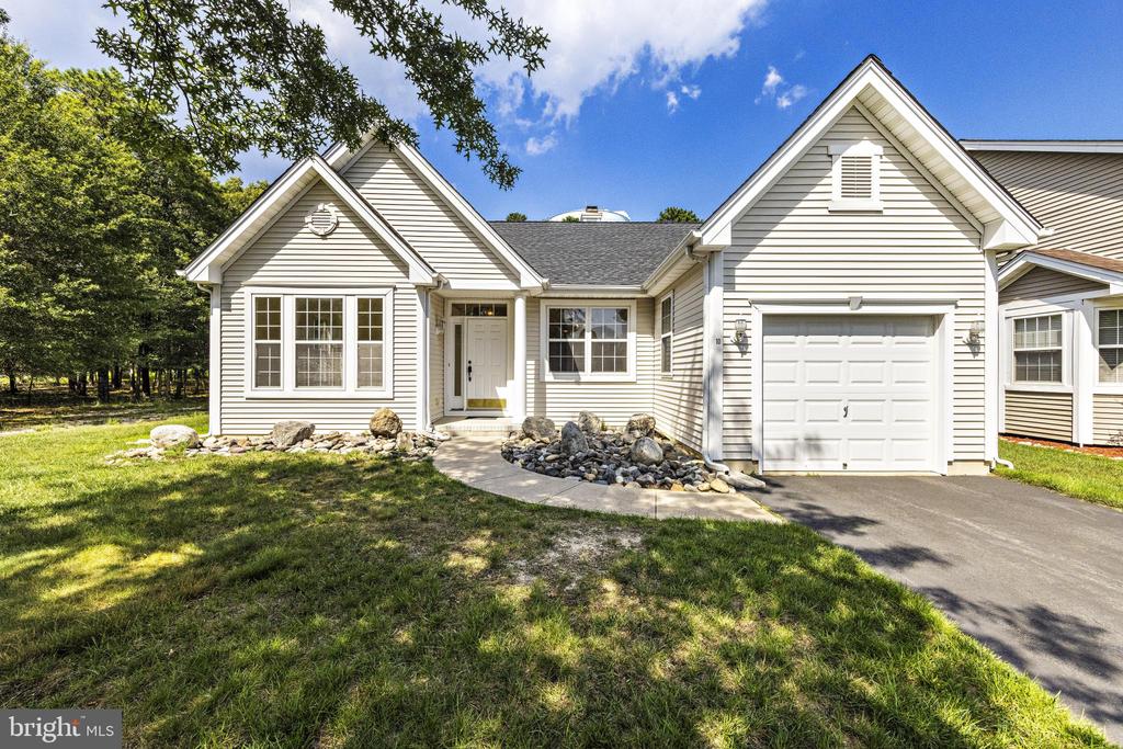 10 KETTLE CREEK COURT
