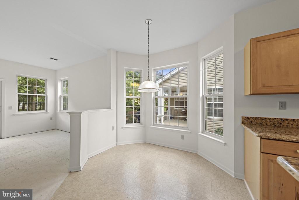 10 KETTLE CREEK COURT