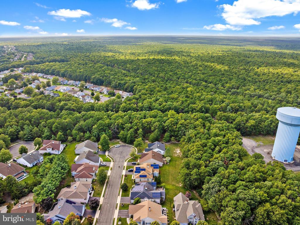 10 KETTLE CREEK COURT