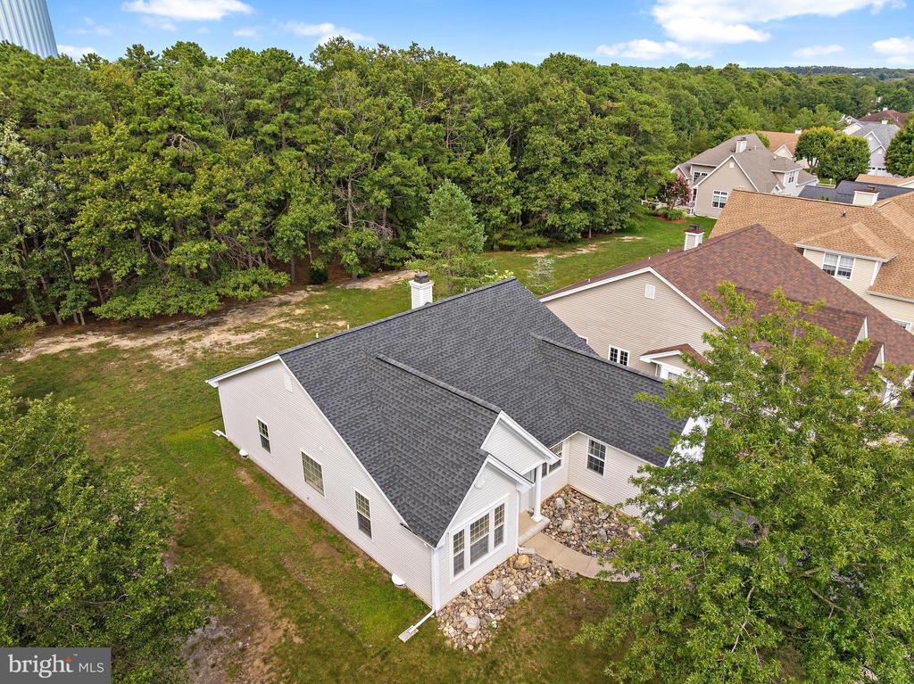 10 KETTLE CREEK COURT