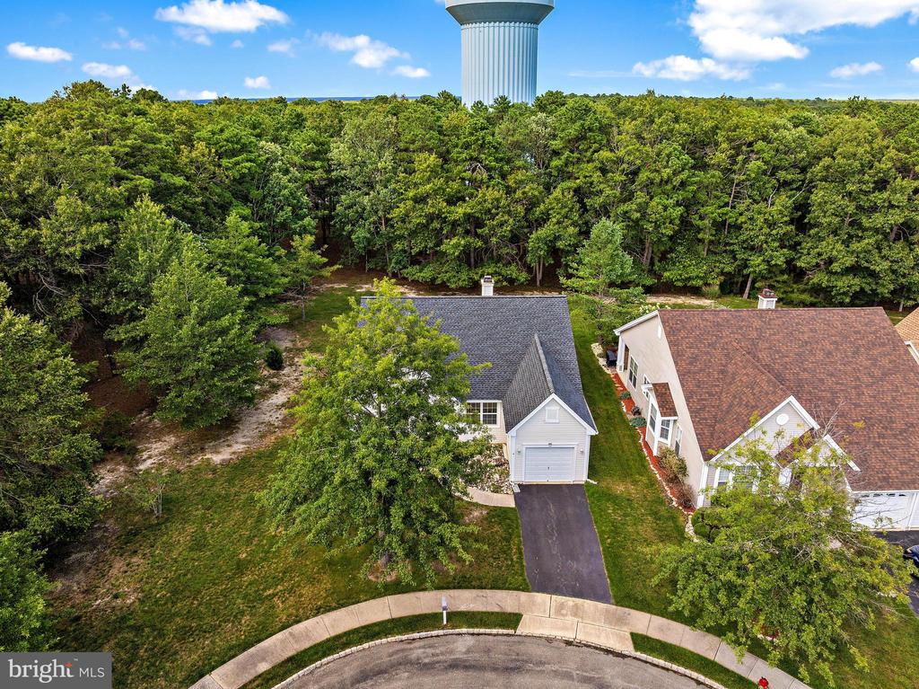 10 KETTLE CREEK COURT