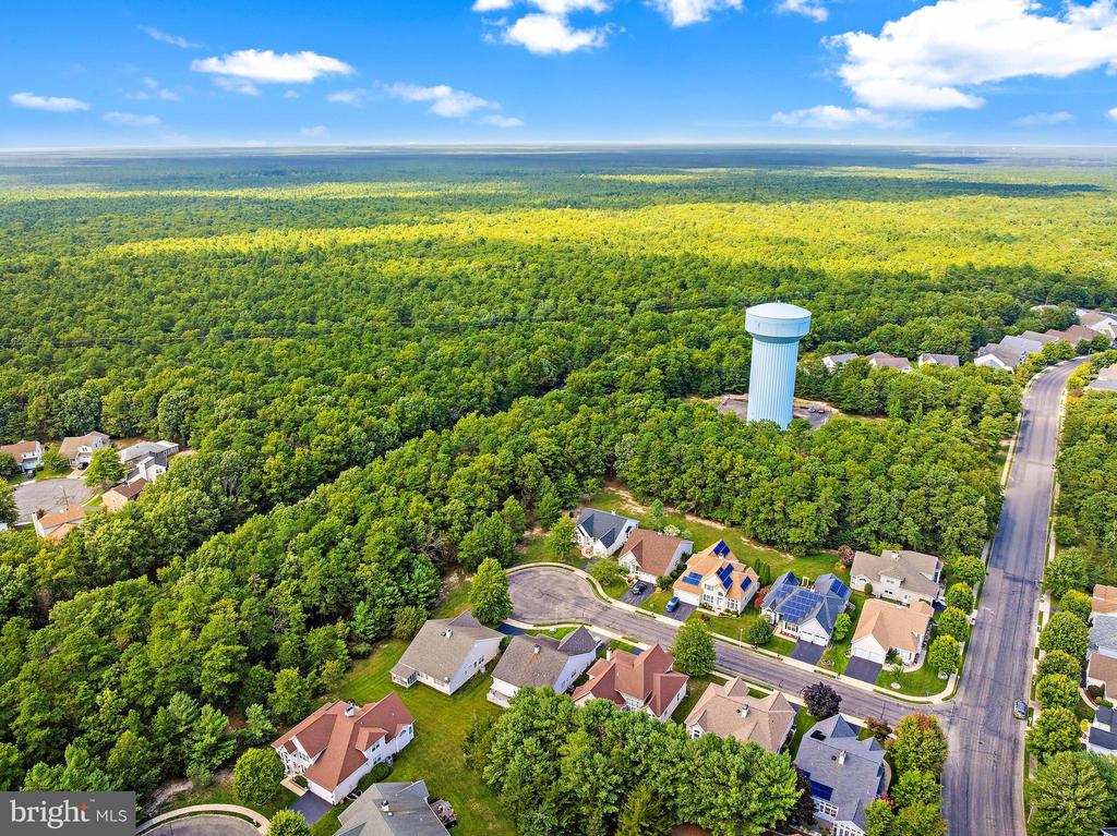 10 KETTLE CREEK COURT