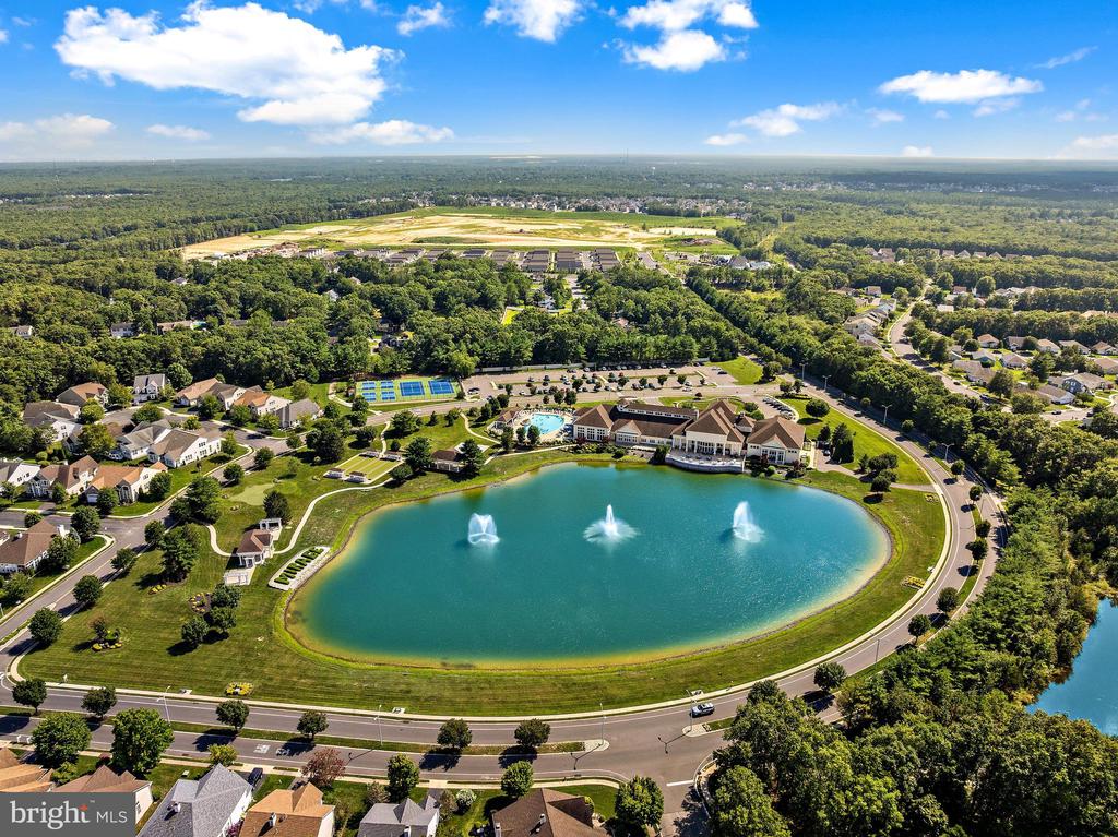 10 KETTLE CREEK COURT