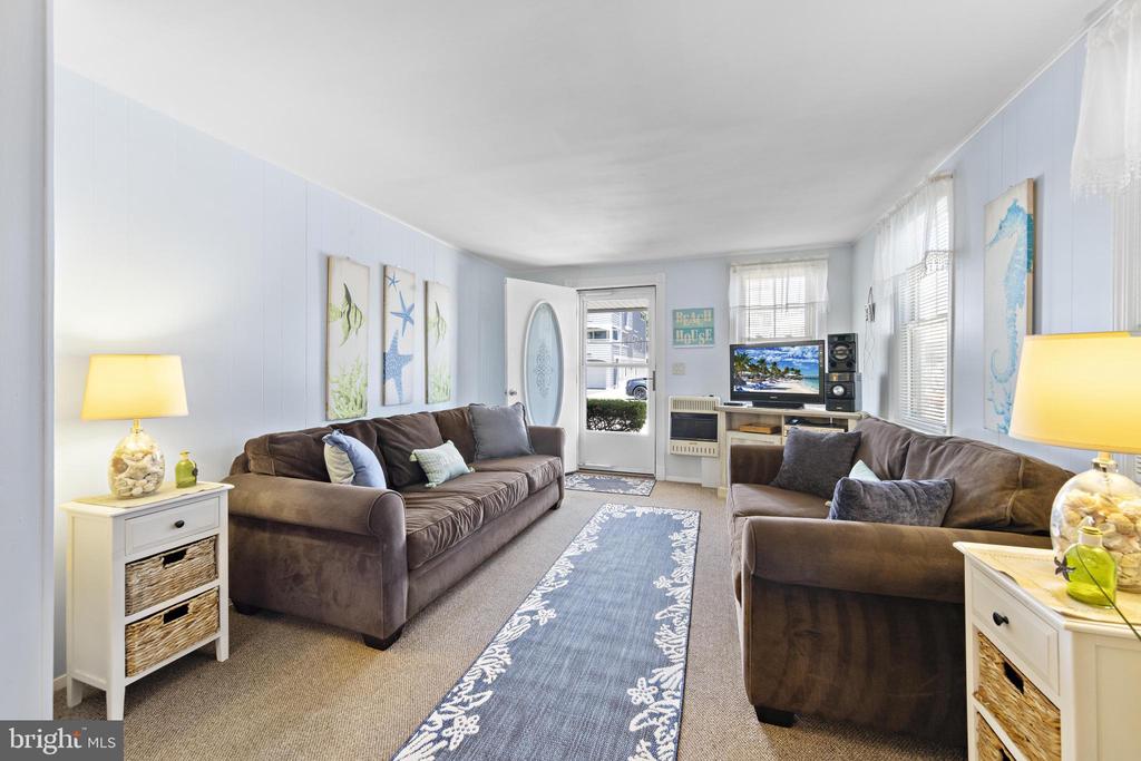 32 N 3RD STREET
