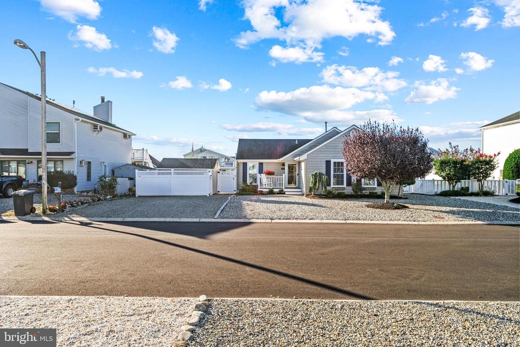 144 PETER ROAD