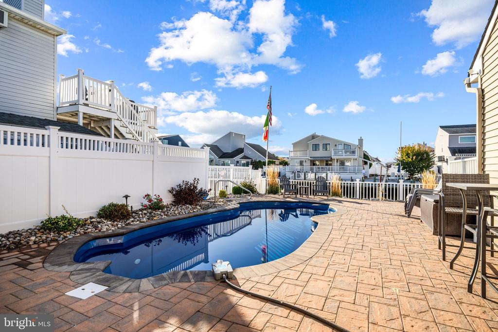 144 PETER ROAD