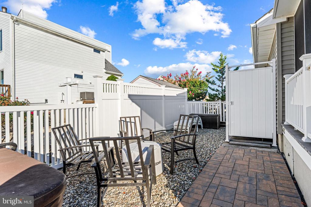 144 PETER ROAD