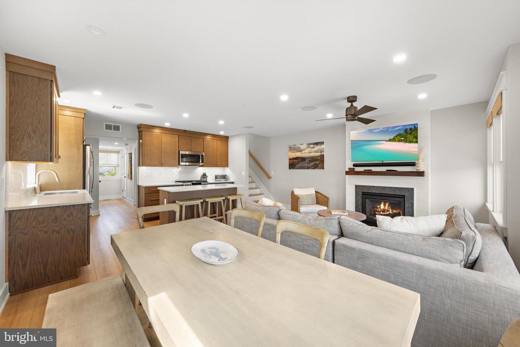 106 E 26TH