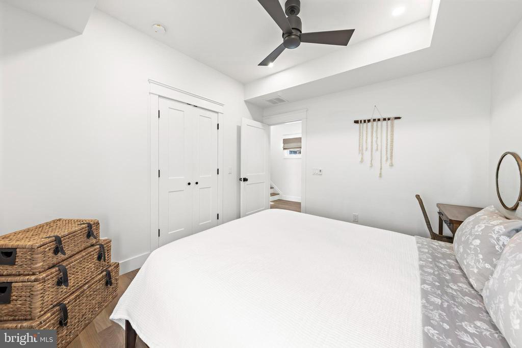115 E 28TH STREET