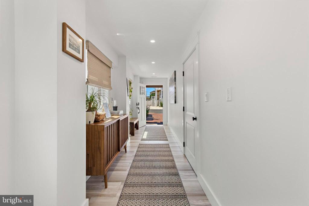 115 E 28TH STREET