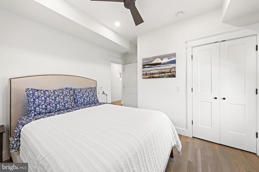 115 E 28TH STREET