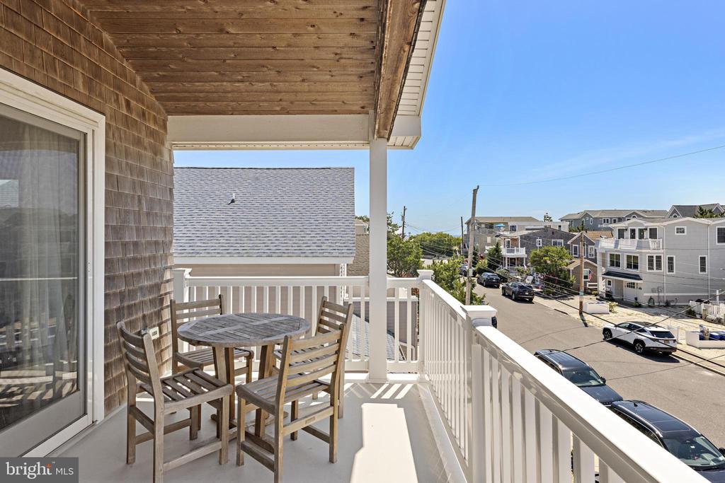 115 E 28TH STREET
