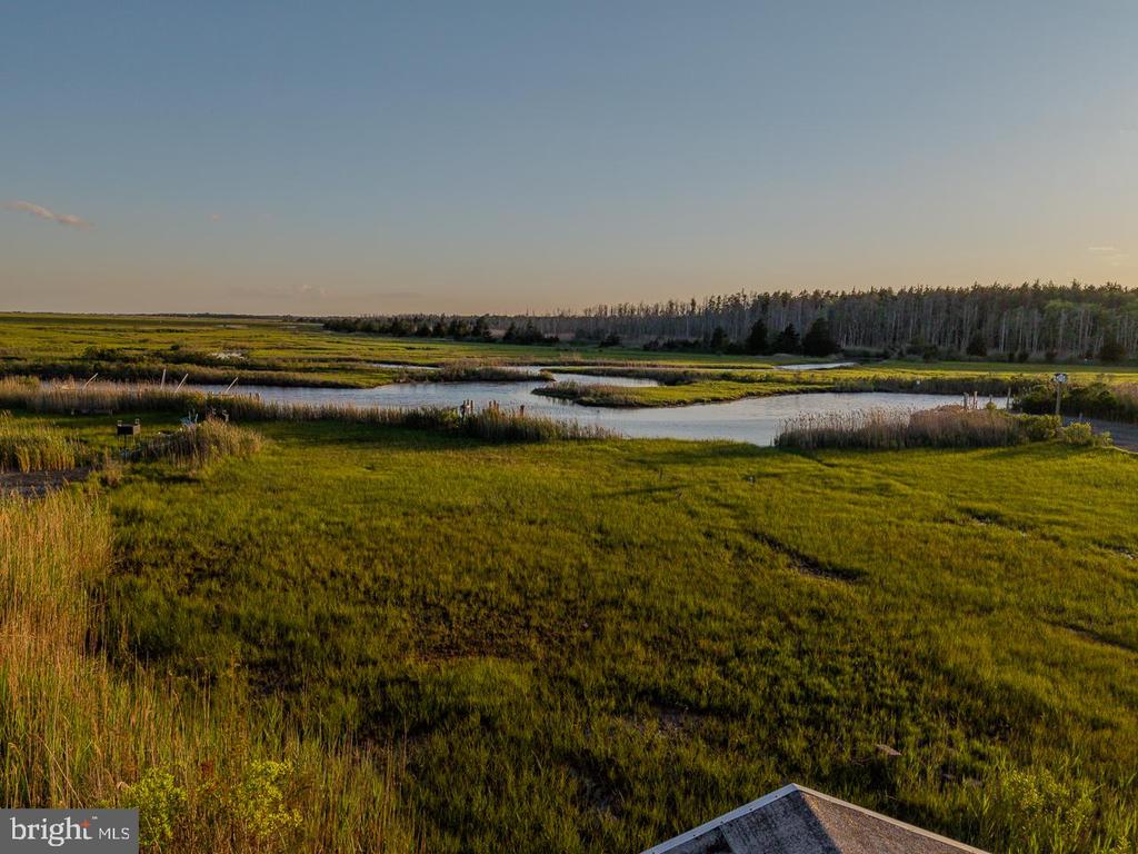 633 CEDAR RUN DOCK ROAD
