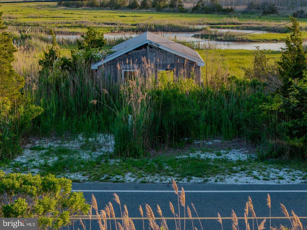 633 CEDAR RUN DOCK ROAD