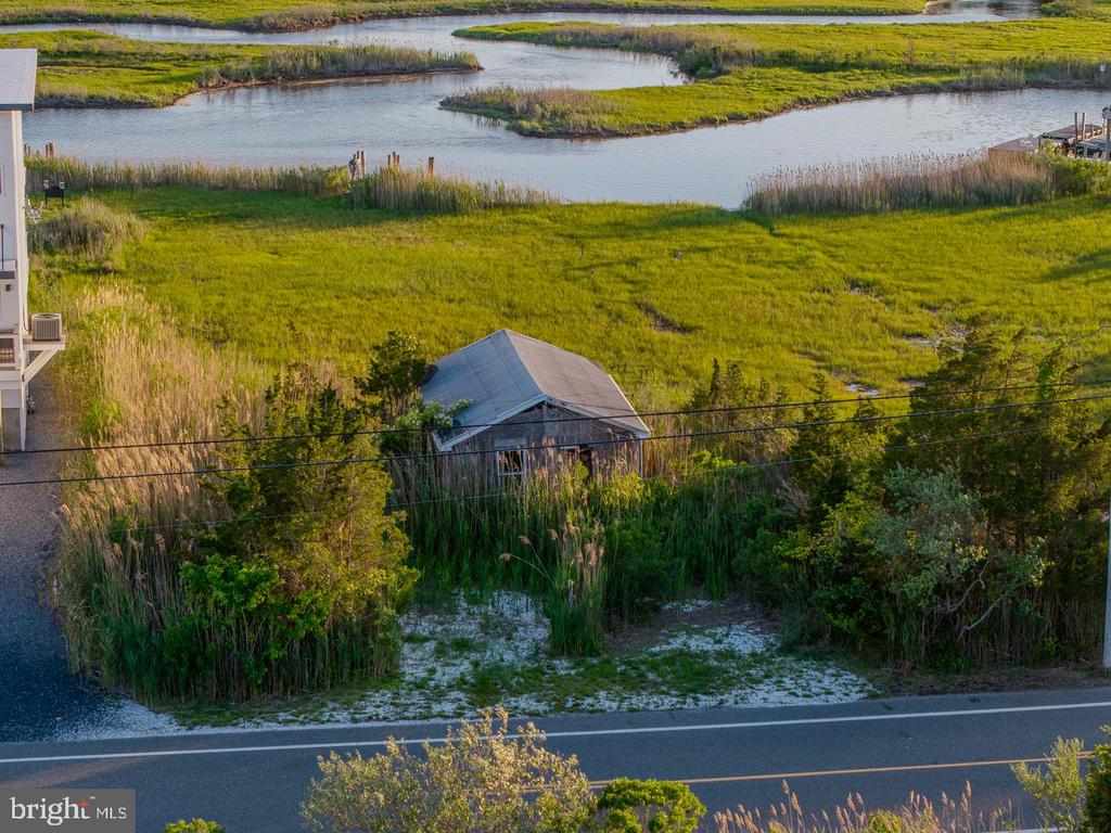 633 CEDAR RUN DOCK ROAD