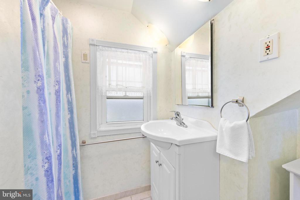 32 3RD STREET N