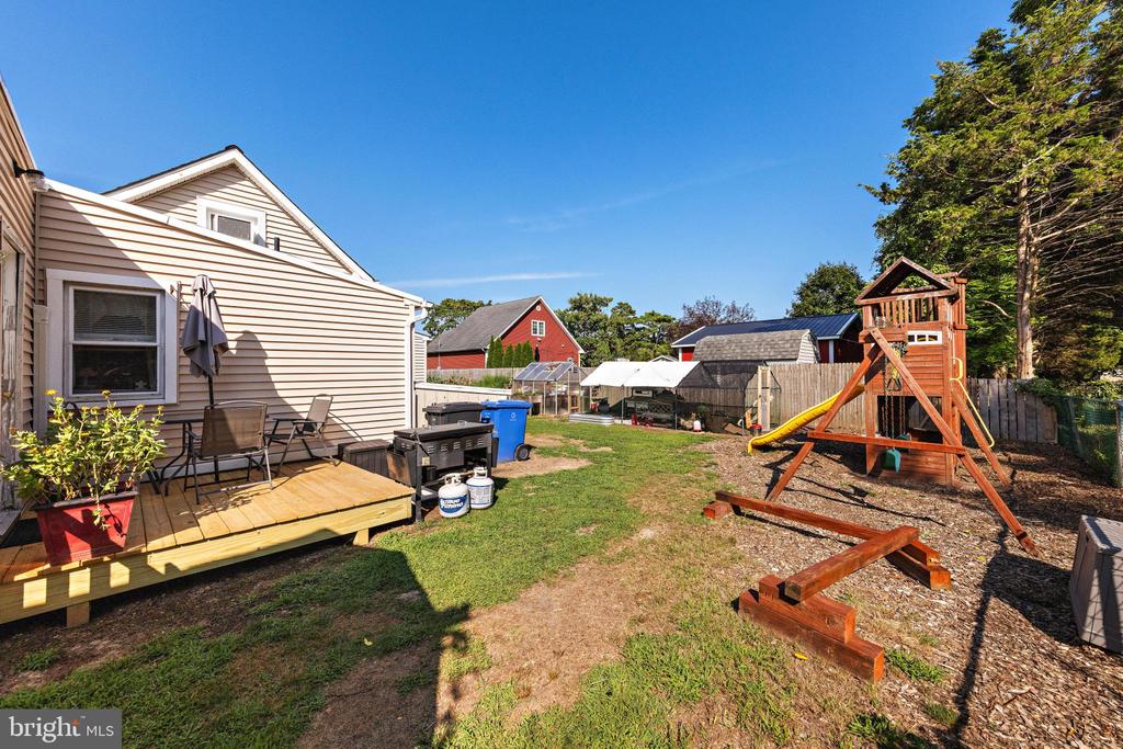 47 NEWELL AVENUE