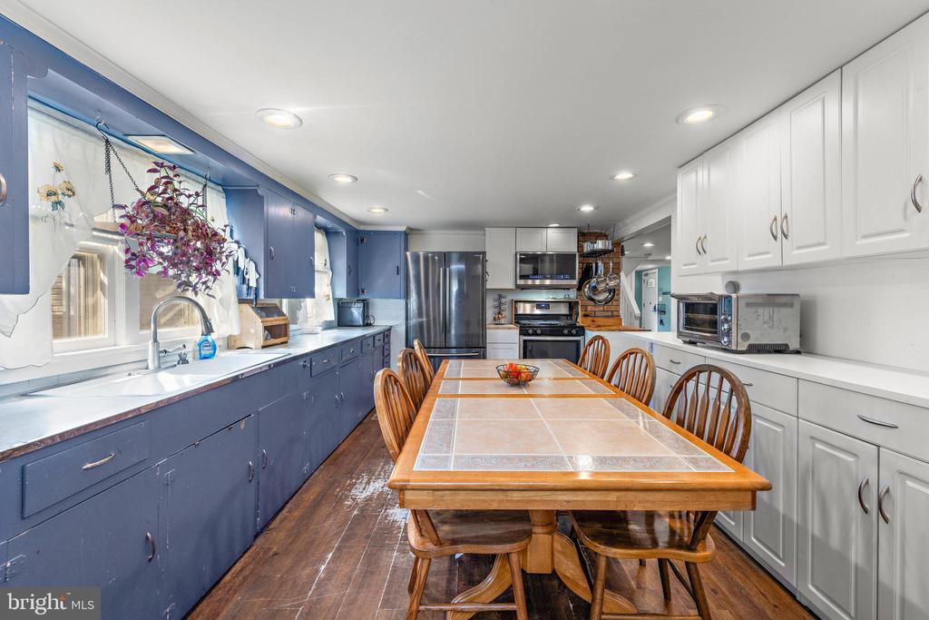 47 NEWELL AVENUE