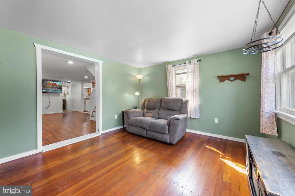 47 NEWELL AVENUE