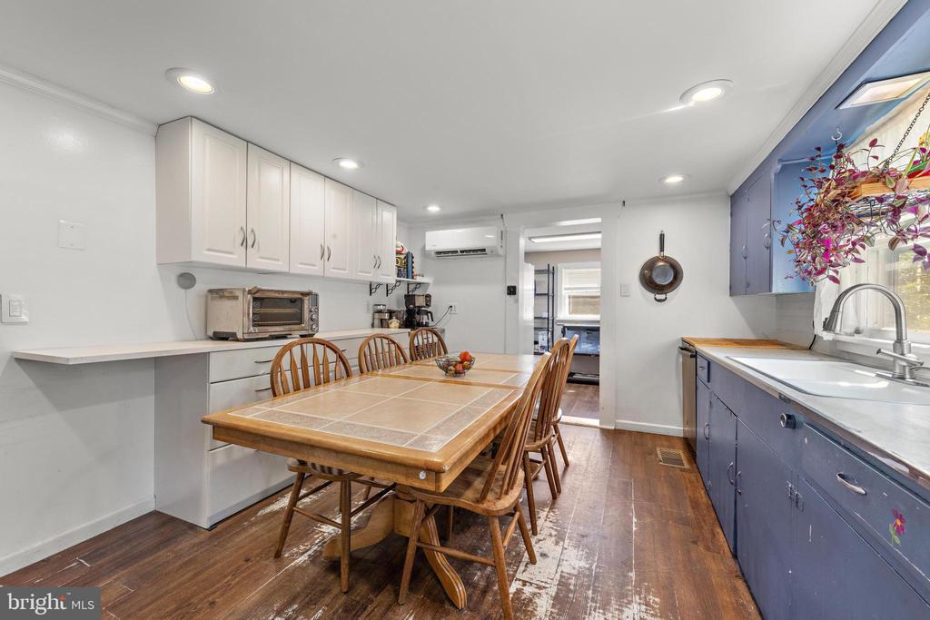 47 NEWELL AVENUE