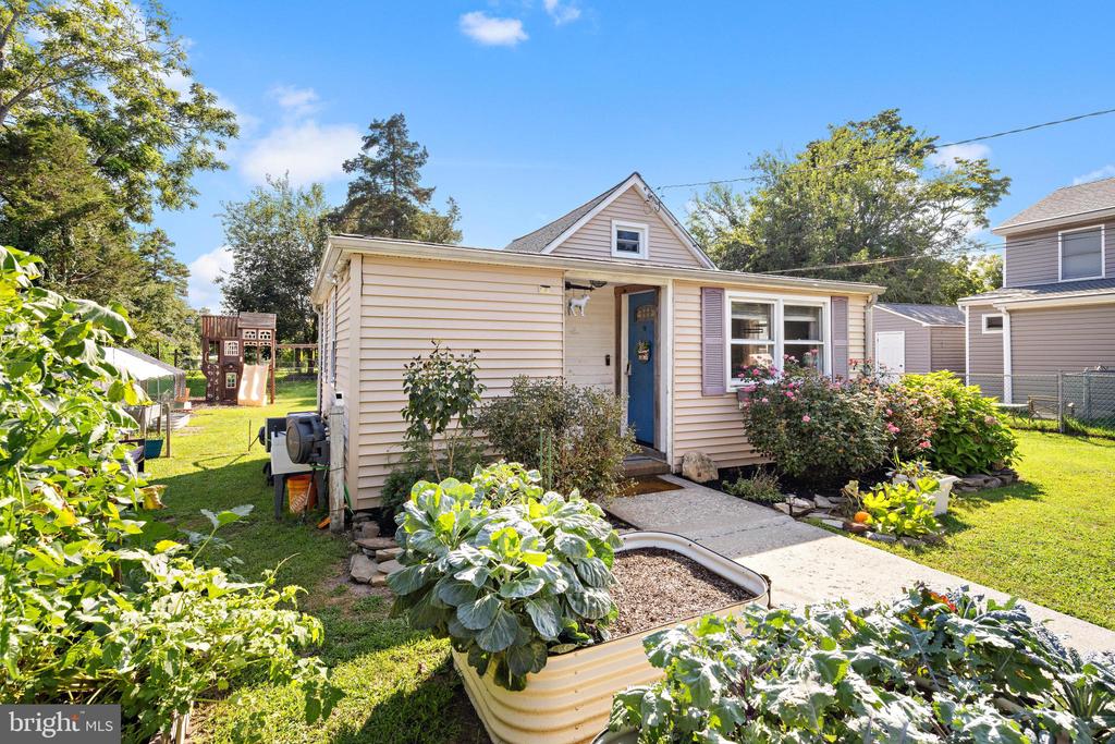 47 NEWELL AVENUE