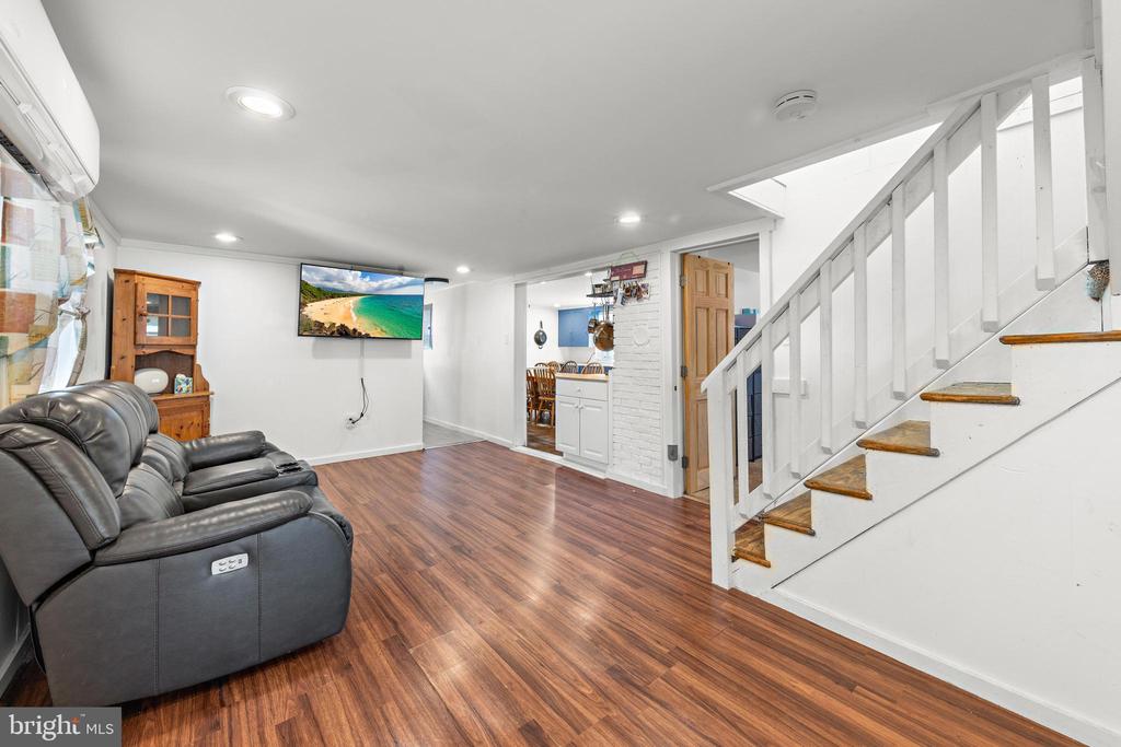 47 NEWELL AVENUE