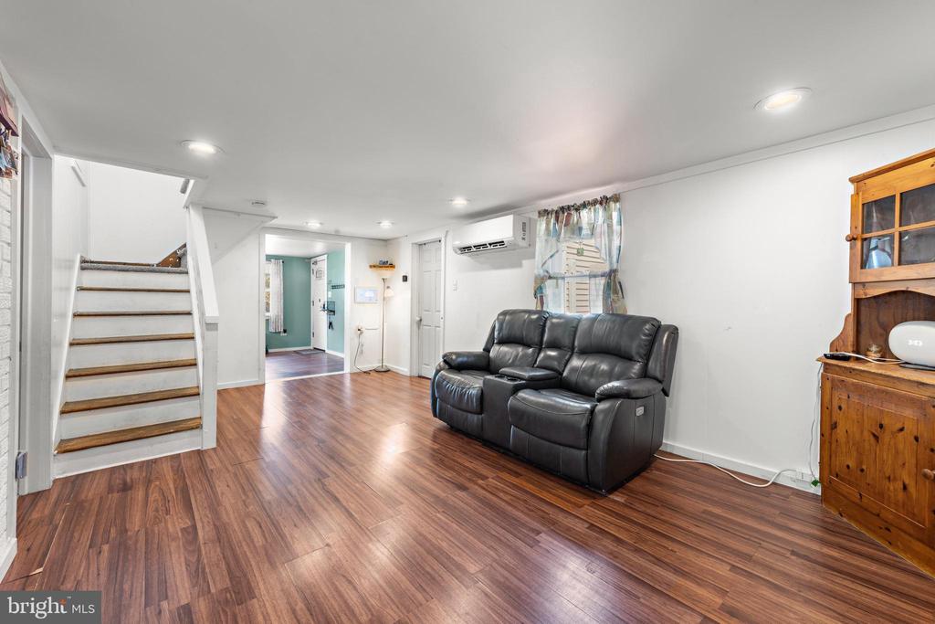 47 NEWELL AVENUE