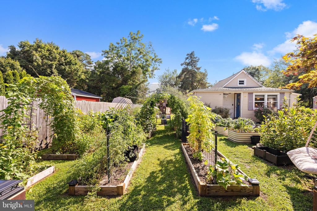 47 NEWELL AVENUE