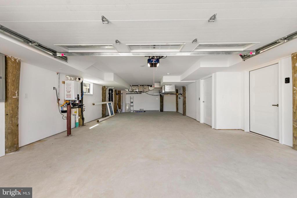 242 N 8TH STREET
