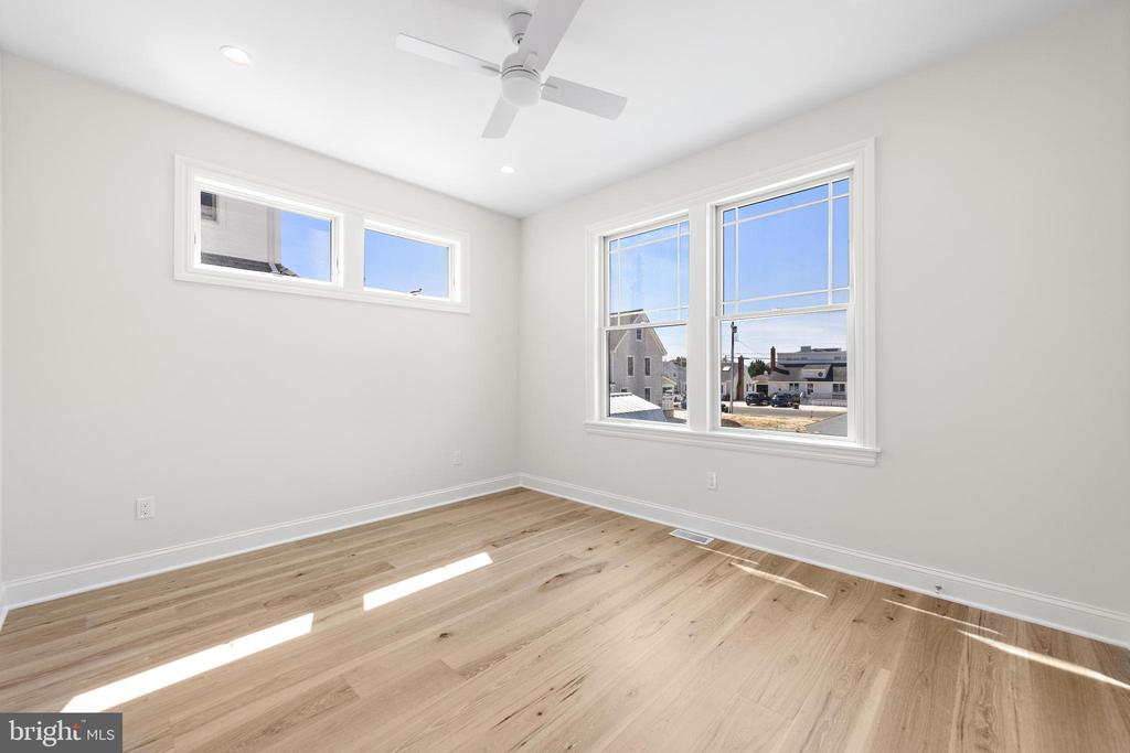 242 N 8TH STREET
