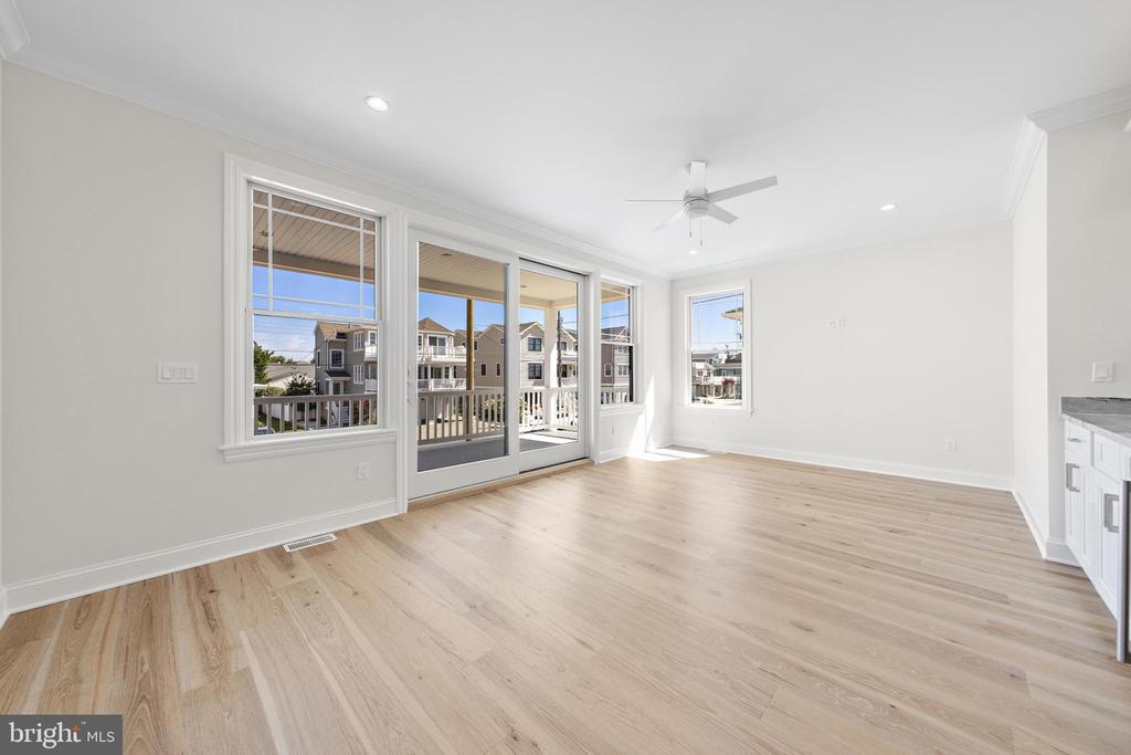 242 N 8TH STREET