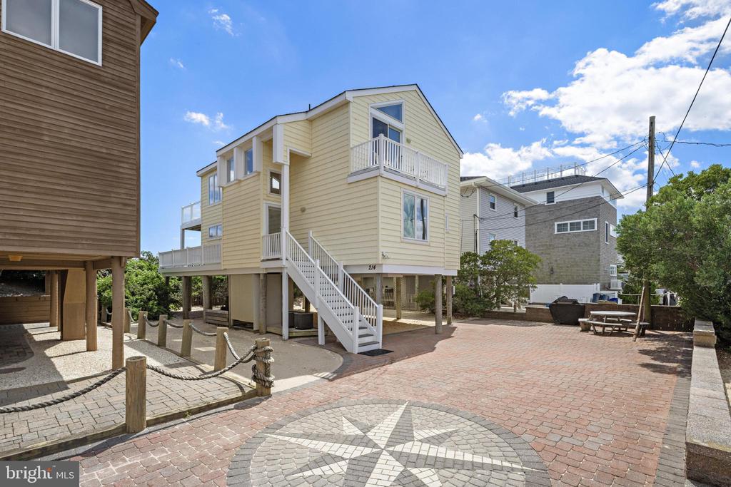214 E 29TH STREET