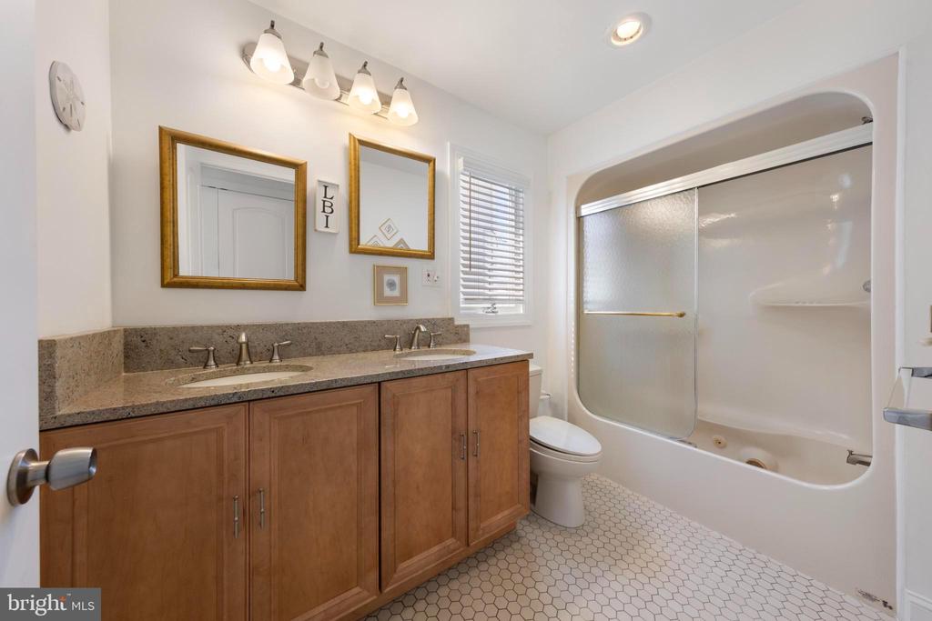 214 E 29TH STREET