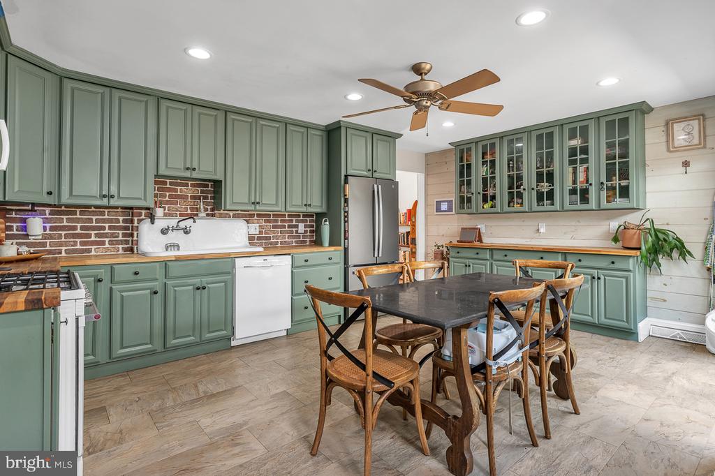 174 CRANBERRY ROAD