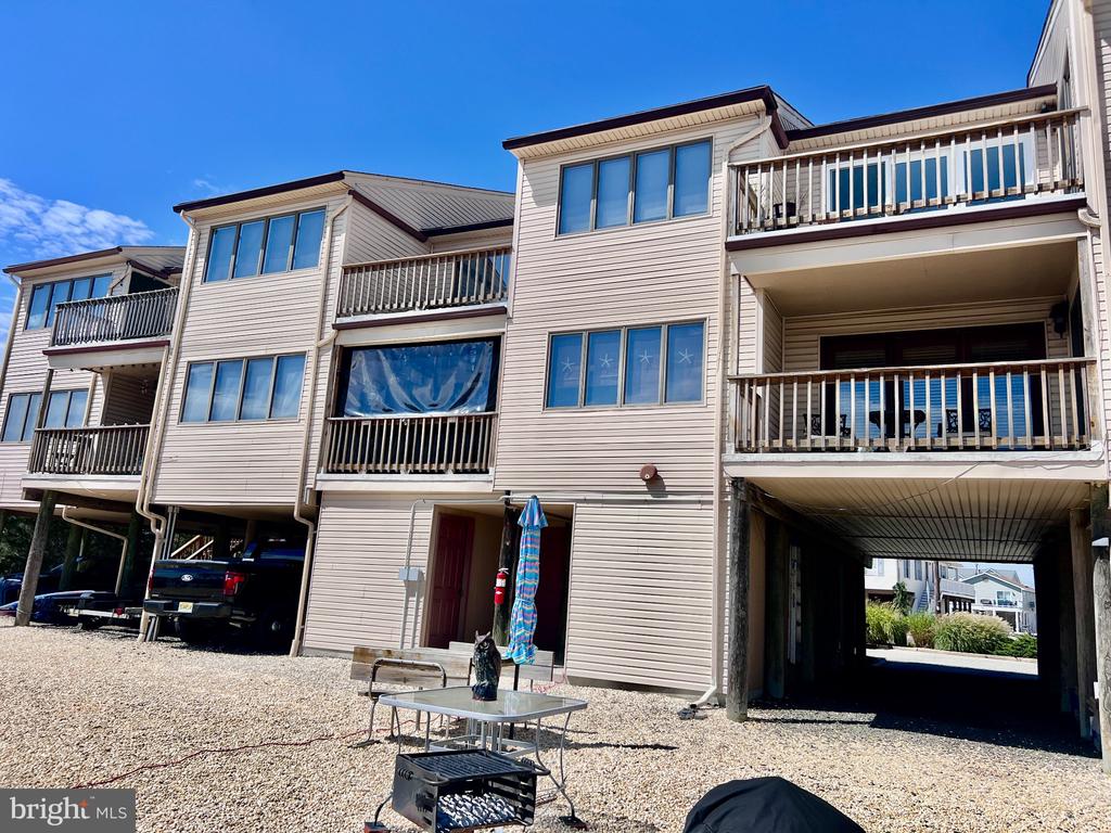 1153 RADIO ROAD
