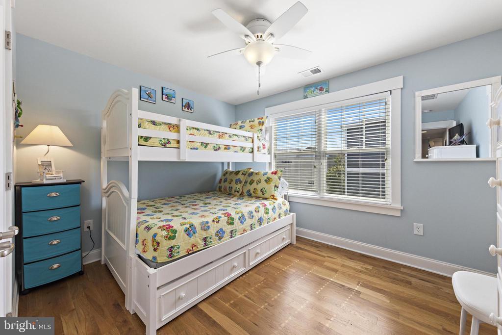 48 11TH STREET N Unit: 48
