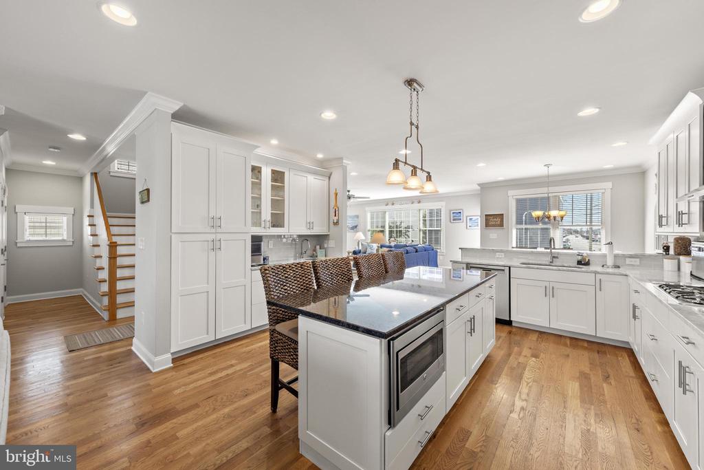 48 11TH STREET N Unit: 48