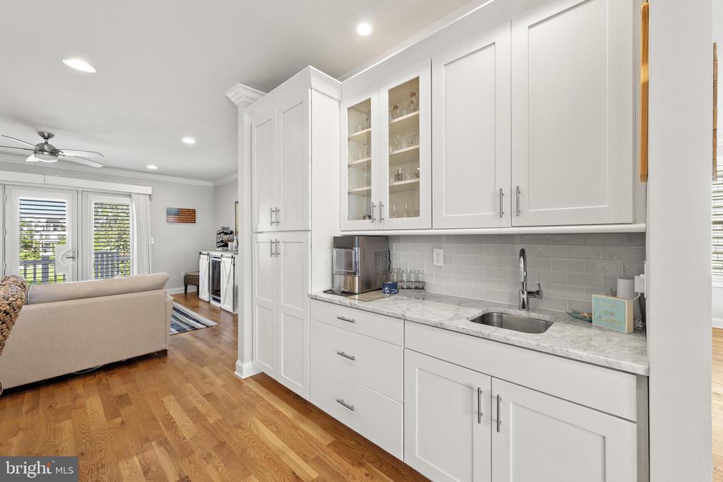 48 11TH STREET N Unit: 48