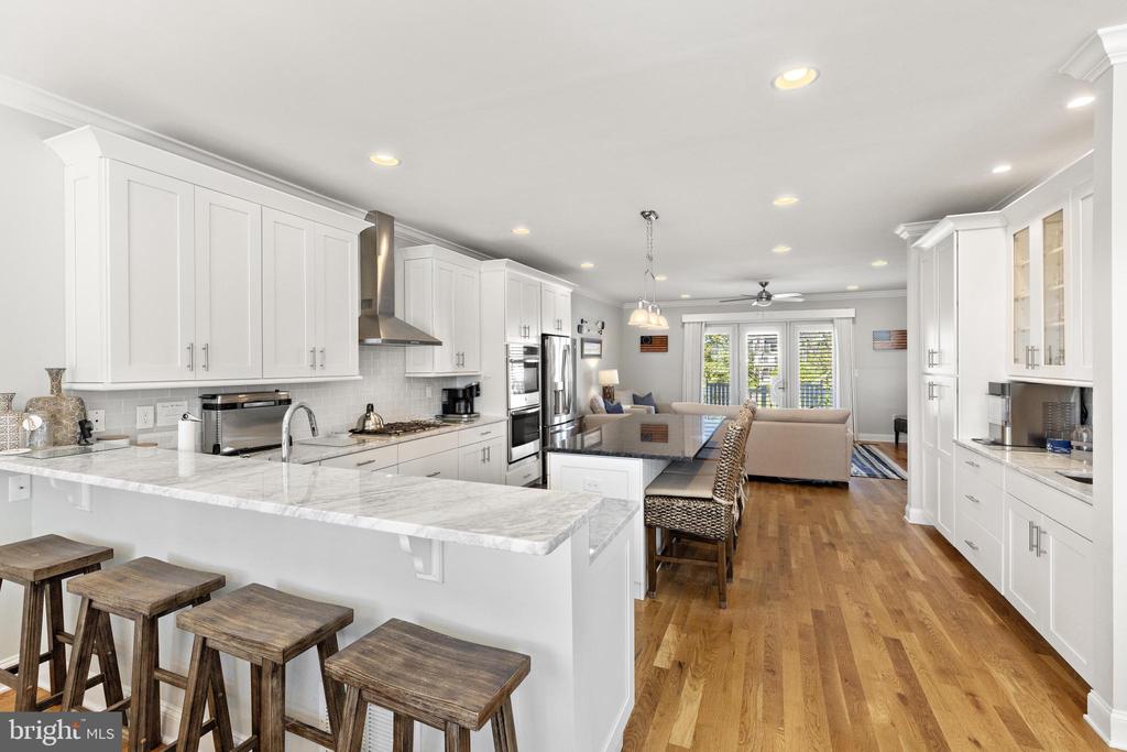 48 11TH STREET N Unit: 48
