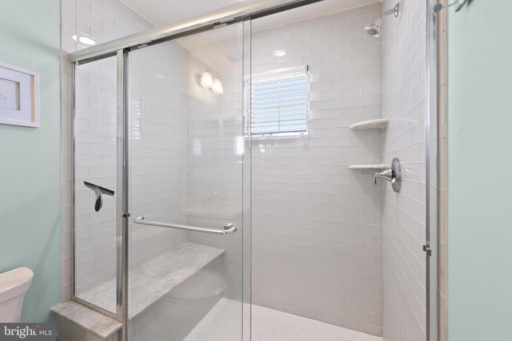 48 11TH STREET N Unit: 48