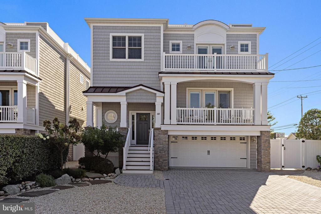48 11TH STREET N Unit: 48
