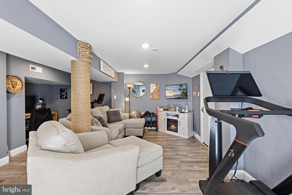 48 11TH STREET N Unit: 48