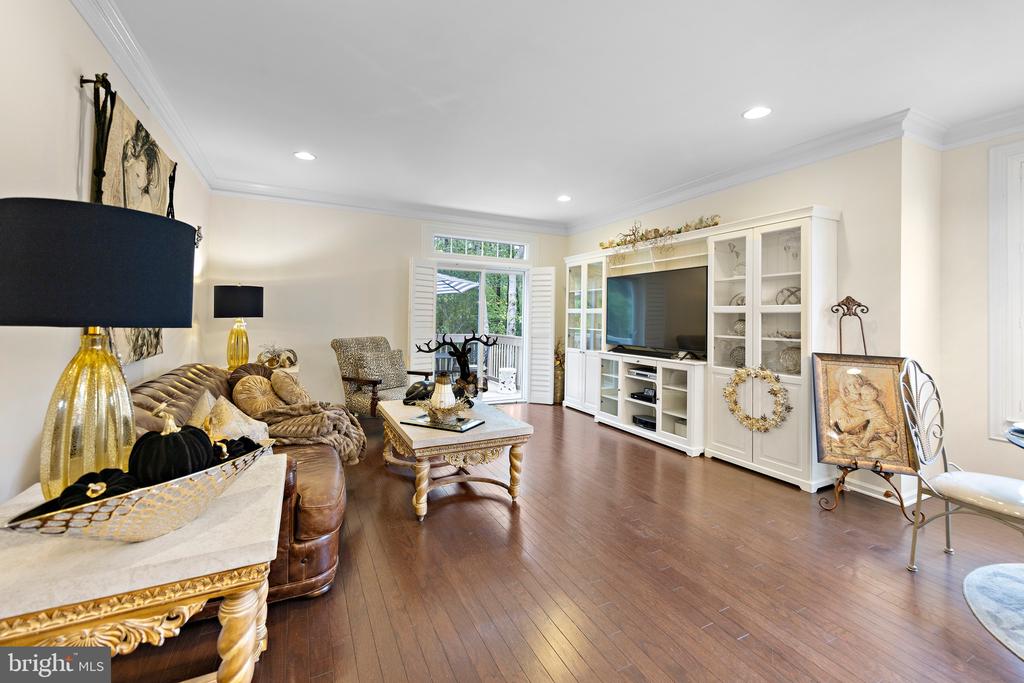 27 GIMBALL ROAD
