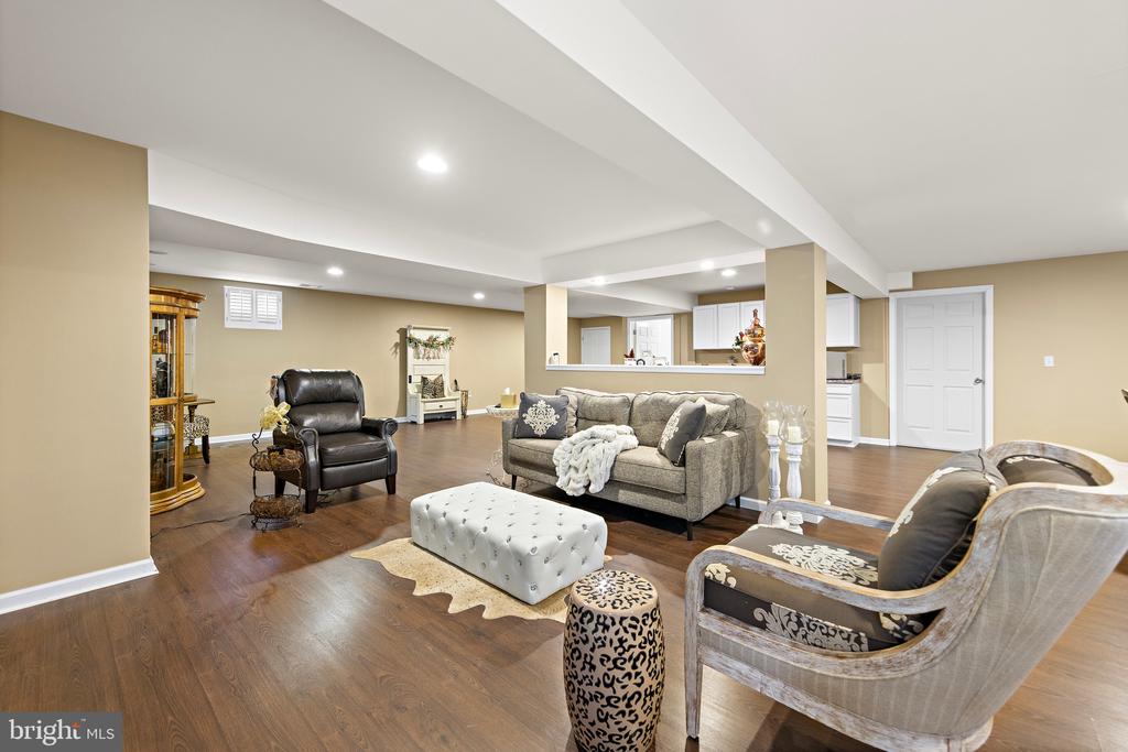 27 GIMBALL ROAD