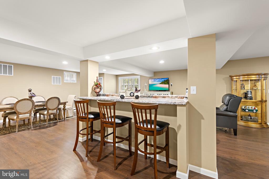 27 GIMBALL ROAD