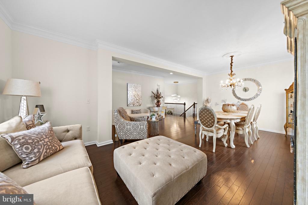 27 GIMBALL ROAD