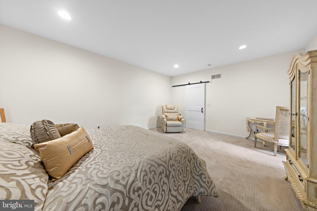 27 GIMBALL ROAD