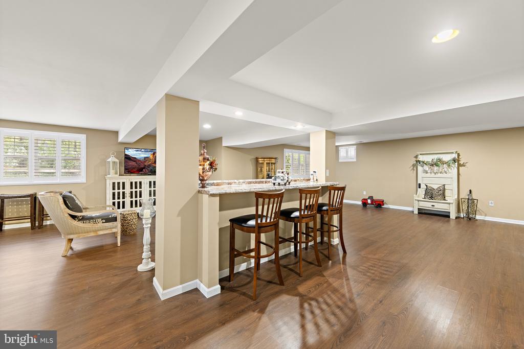 27 GIMBALL ROAD
