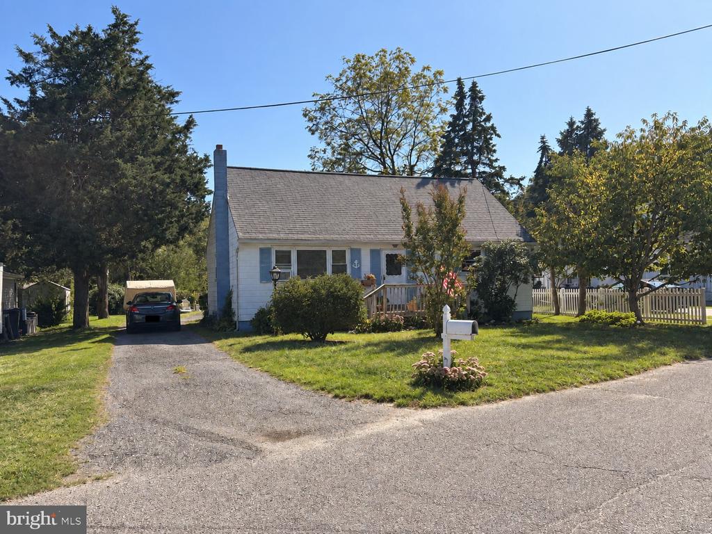 79 RAILROAD AVENUE