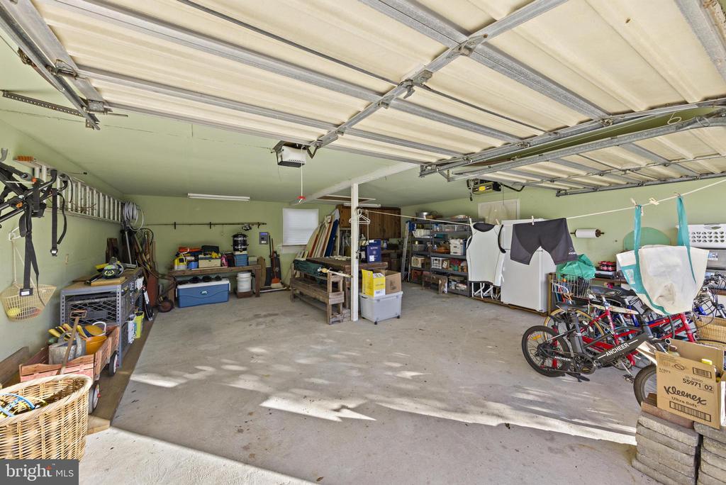 126 E OLD WHALING LANE